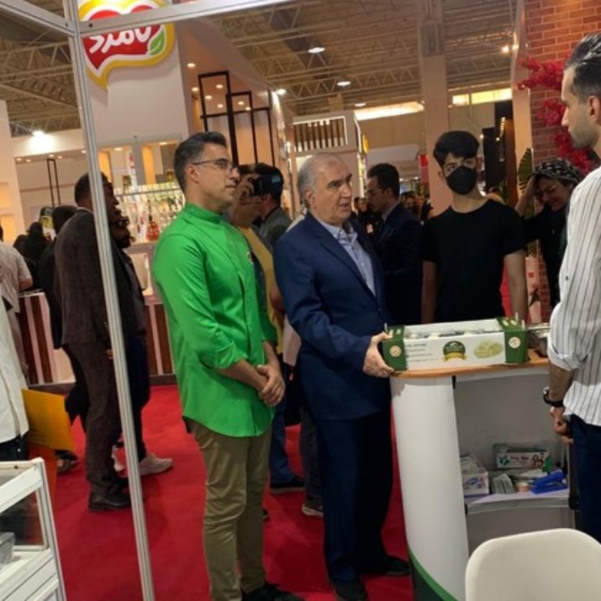 Dr. Seyed Reza Noorani, the head of the Iran Organic Association, visited Mehrshahr's mushroom booth